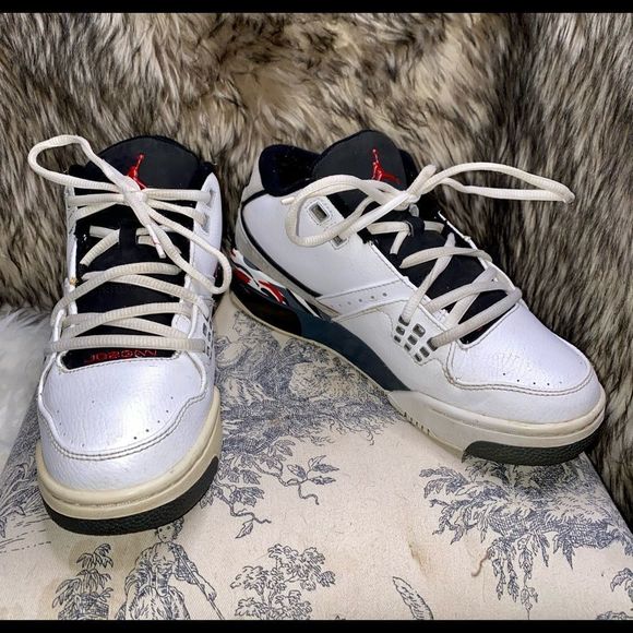 Nike Air Jordan size 6Y - 317821-161 White/Black - Picture 2 of 9